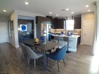 Photo #3: 2158446 Listing 