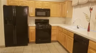 Photo #4: 2158458 Listing 