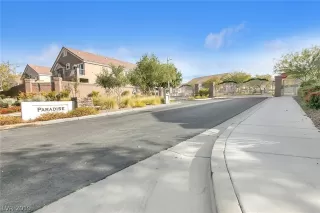 Photo #2: 2158462 Listing