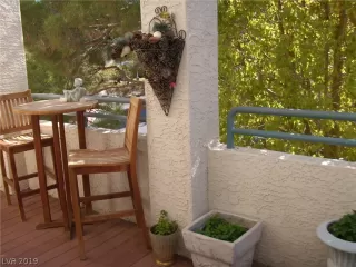 Photo #2: 2158501 Listing 