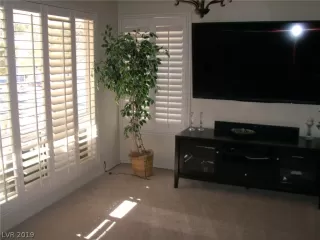 Photo #5: 2158501 Listing 