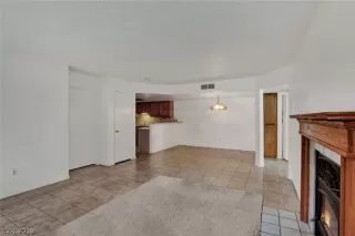 Photo #4: 2158534 Listing