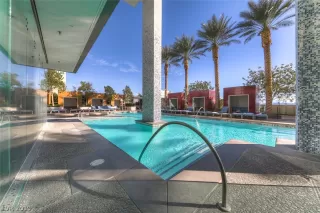 Photo #3: 2158558 Listing