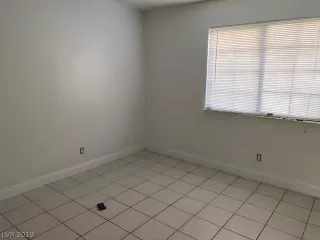 Photo #3: 2158559 Listing