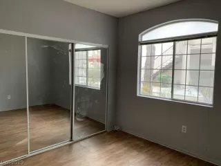 Photo #1: 2158599 Listing 