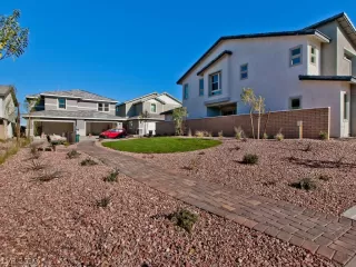 Photo #2: 2158606 Listing