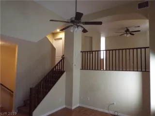 Photo #5: 2158646 Listing 