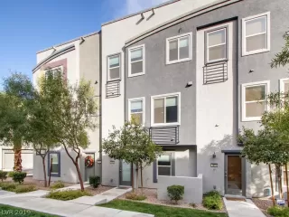 Photo #1: 2158666 Listing