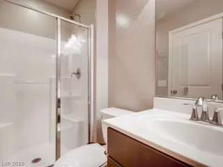 Photo #5: 2158666 Listing