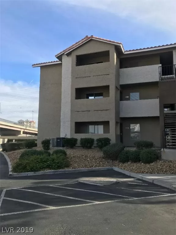 MLS: 2158693 Condo For Sale