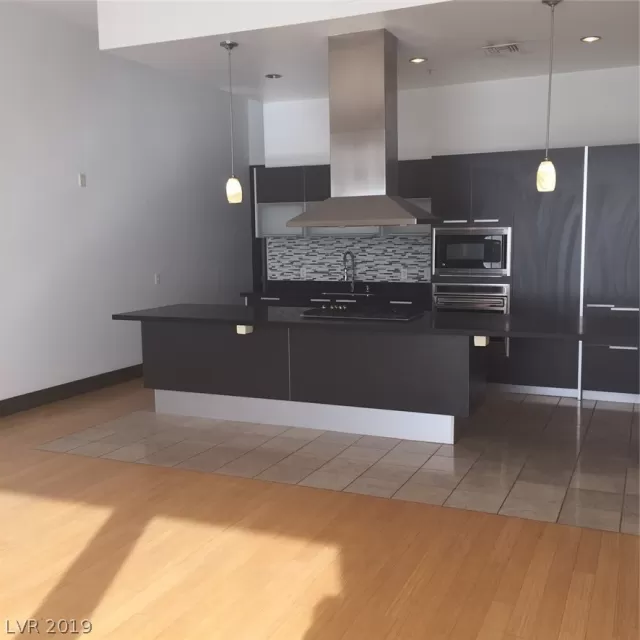 MLS: 2158780 Condo For Sale