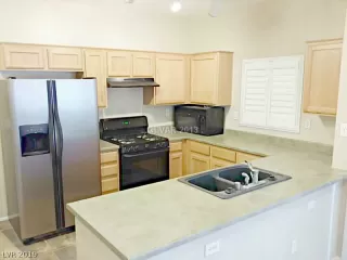 Photo #4: 2158789 Listing 