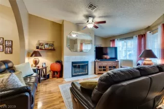 Photo #4: 2158887 Listing