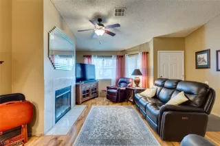 Photo #6: 2158887 Listing