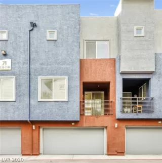 Photo #1: 2158921 Listing