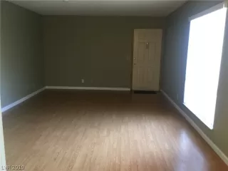 Photo #1: 2158929 Listing 