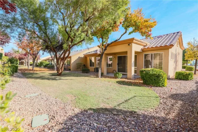 MLS: 2158949 Condo For Sale