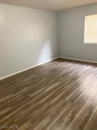 Photo #3: 2158956 Listing 