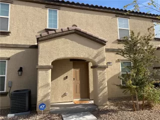 Photo #1: 2158979 Listing 