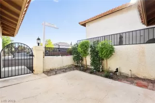 Photo #3: 2159022 Listing