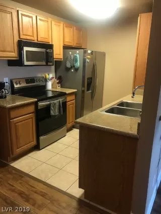 Photo #2: 2159040 Listing