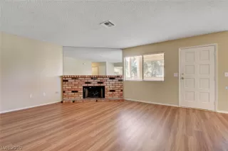 Photo #6: 2159063 Listing 