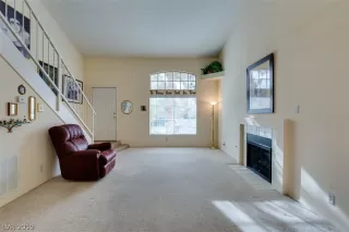 Photo #5: 2159091 Listing