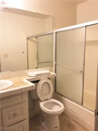 Photo #5: 2159215 Listing 