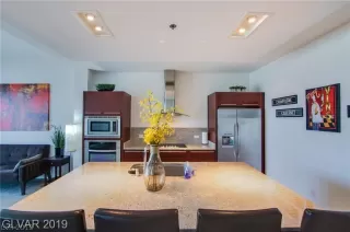 Photo #6: 2159279 Listing