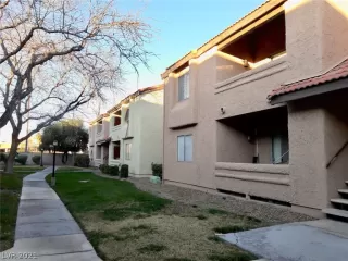 Photo #2: 2159340 Listing