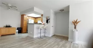 Photo #3: 2159340 Listing