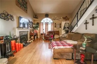 Photo #3: 2159354 Listing 