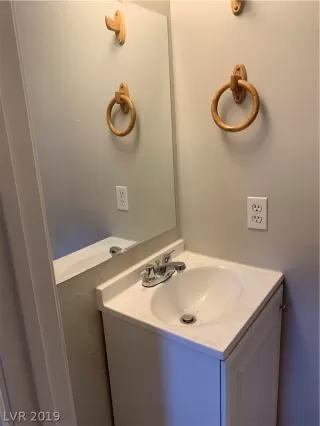 Photo #1: 2159388 Listing 