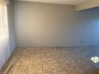 Photo #3: 2159388 Listing 