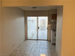 Photo #4: 2159388 Listing 