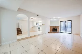 Photo #2: 2159441 Listing