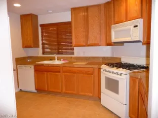 Photo #1: 2159455 Listing 