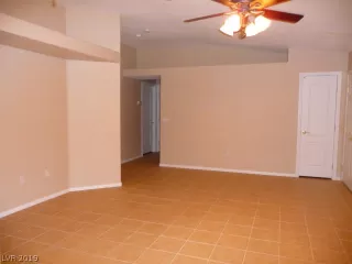 Photo #4: 2159455 Listing 