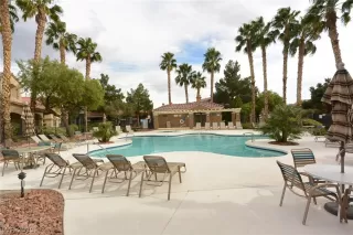 Photo #6: 2159455 Listing 