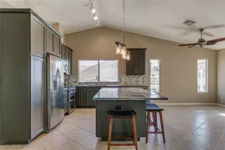 Photo #1: 2159466 Listing