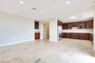 Photo #4: 2159490 Listing 