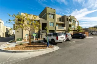 Photo #1: 2159494 Listing