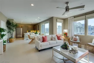 Photo #6: 2159494 Listing