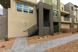 Photo #1: 2159500 Listing 