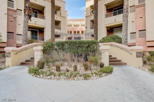 MLS: 2159516 Condo For Sale