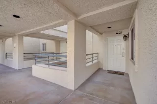 Photo #4: 2159516 Listing 