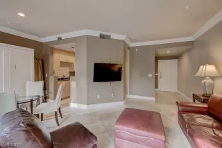 Photo #6: 2159516 Listing 