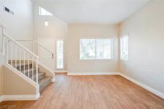 Photo #2: 2159533 Listing