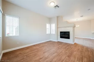 Photo #3: 2159533 Listing