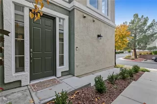 Photo #1: 2159580 Listing